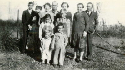 Edd's family about 1933