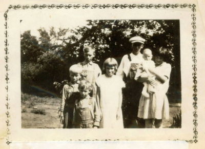 Hicks siblings about 1930